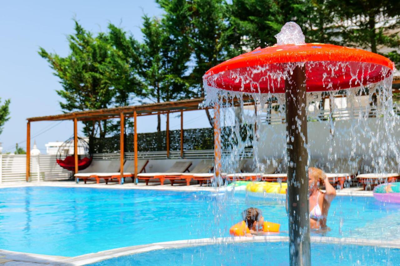 6 Milje Hotel Ksamil Exterior photo